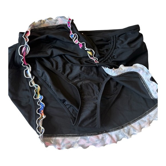 Island Escape Women's Mariposa Skirtini in Black Ruched Front Ruffle Trim NWOT - Picture 8 of 13